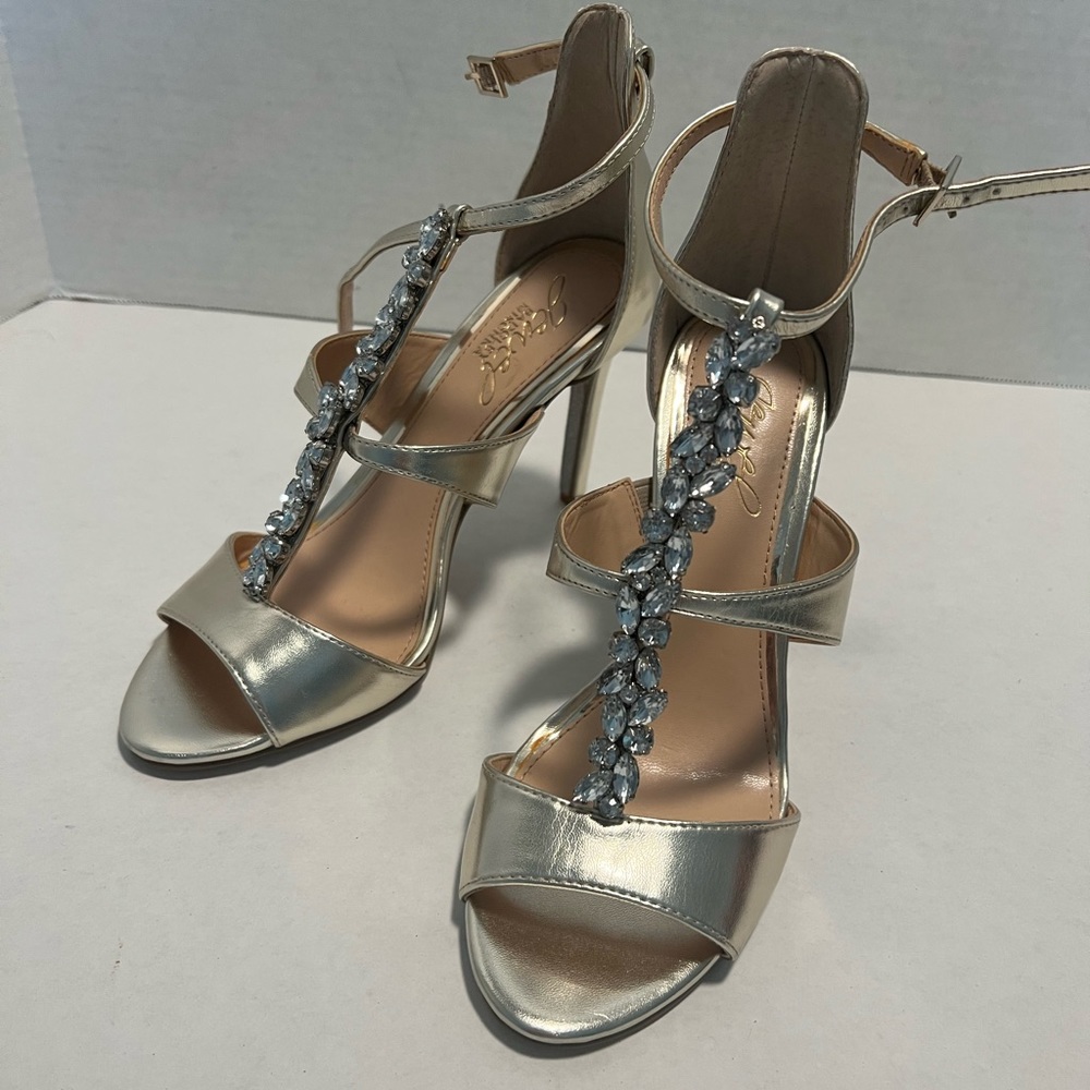 Badgley Mischka Jewel sandals in gold and jewel detailed. Size 5